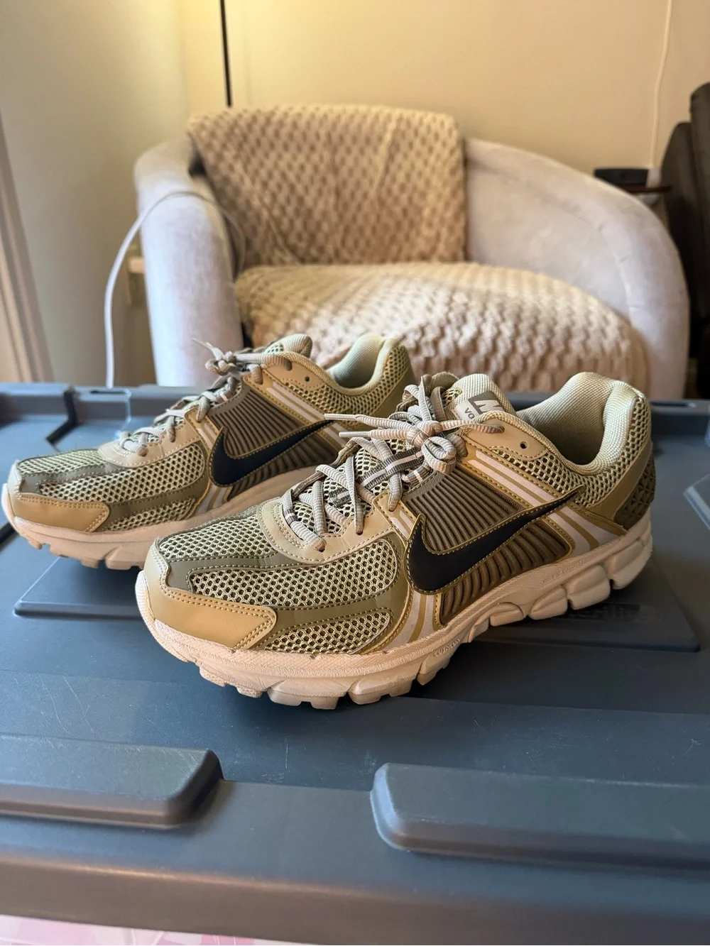 Size 11.5 Men’s Nike Vemero 5 “Natural Olive” FJ1915-200